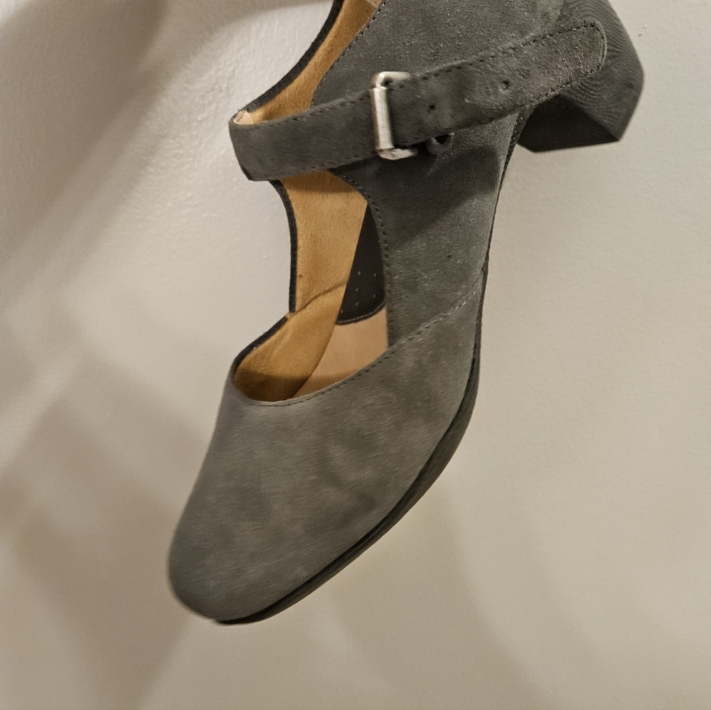 SoftWalk The Walking Store Suede Mary Janes - Picture 3 of 8